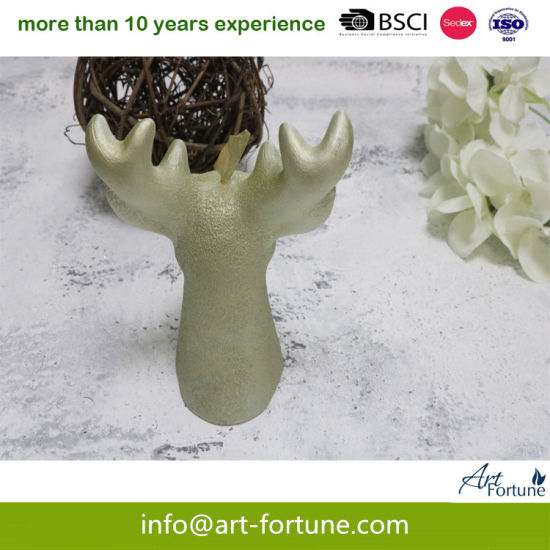 Hand Made Elk Shaped Candle for Home Decoration