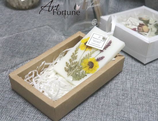 Home Rectangle Wax Melt with Petals in Exquisite Box Packaging